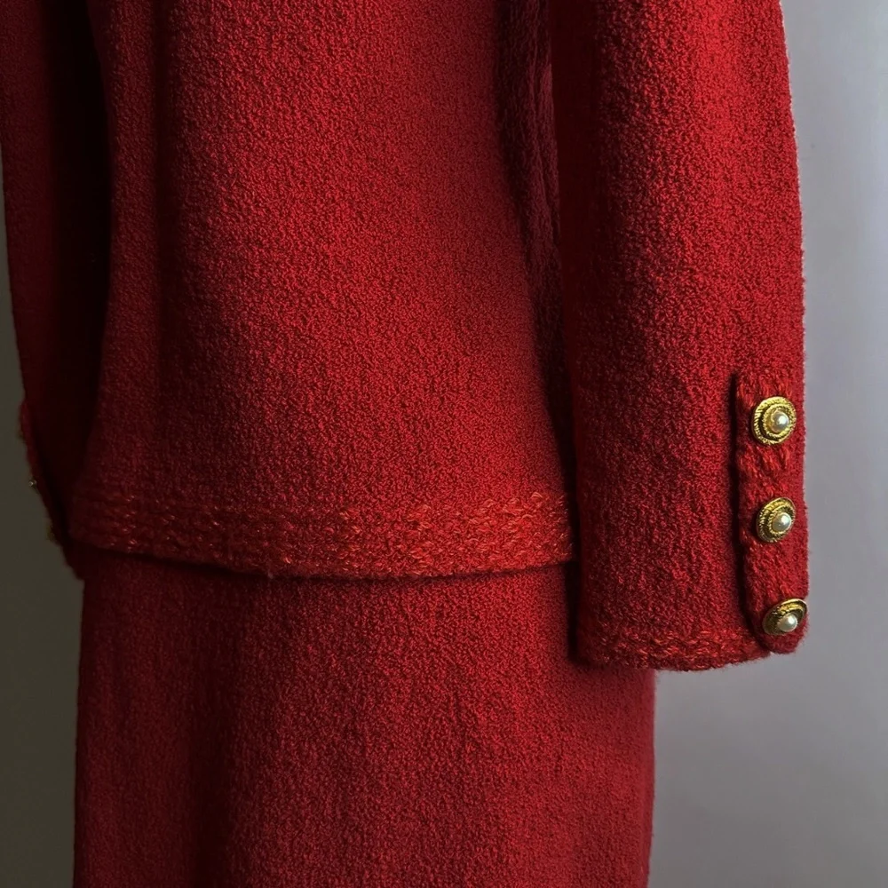 Vintage 80's Designer Adolfo Red Bouclé Wool Set with Lady Jacket & Skirt - Picture 7 of 12